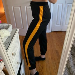 forever 21 black joggers